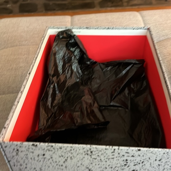 Jordan 4 unc size 6 with box - Picture 5 of 6